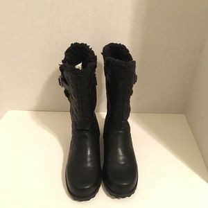 Woman's Trotters Winter Boot Size 8